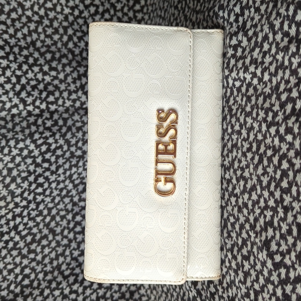 White Guess Clutch Wallet